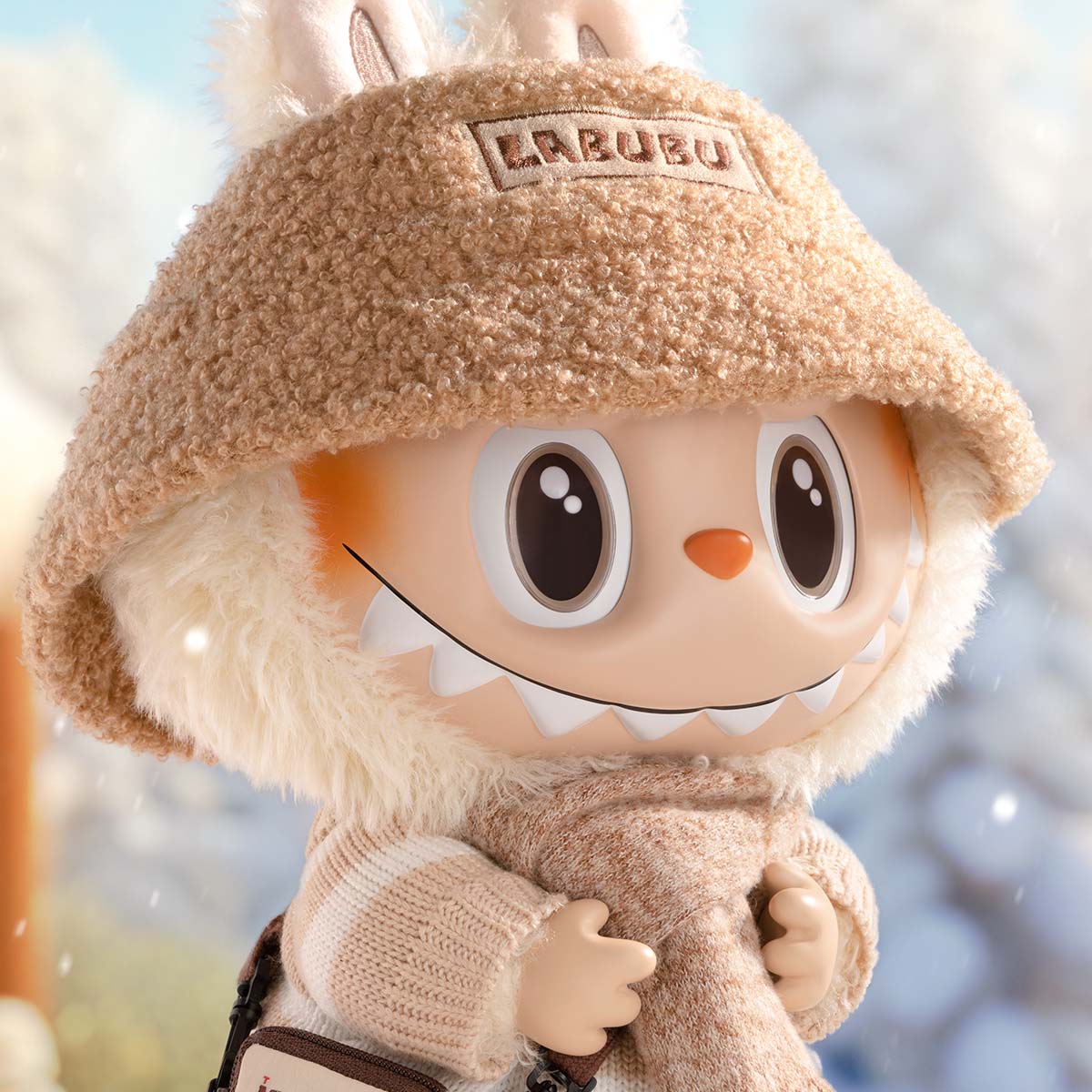 POP MART LABUBU THE MONSTERS DRESS BE LATTE VINYL PELUŞ BEBEK - Termos Türkiye - 